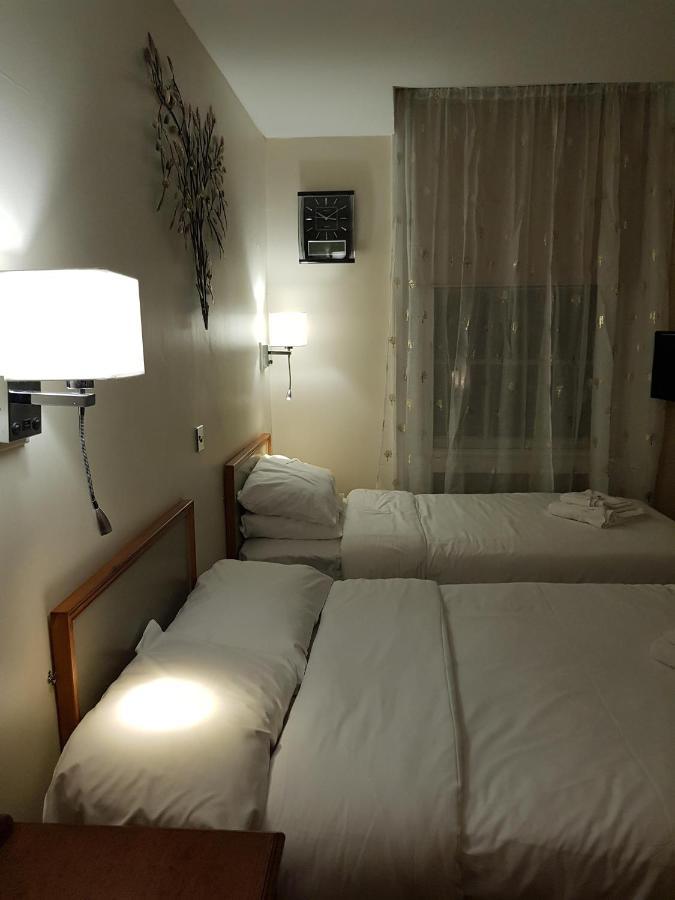 Bed and Breakfast Linden Tree Gloucester Exterior foto